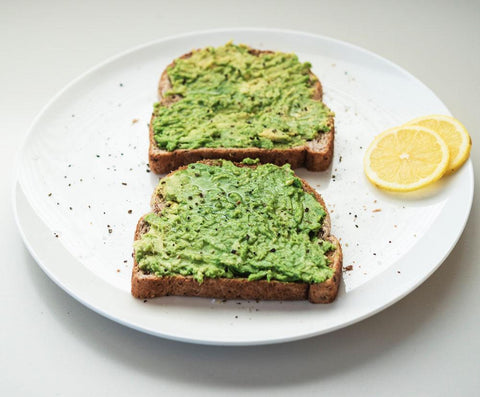 Toast di pane keto con avocado | Pinkfoodshop
