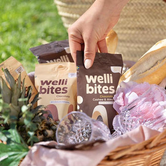 Dragees di noci, mandorle e anacardi ricoperte di cioccolato senza zucchero aggiunto Welli Bites