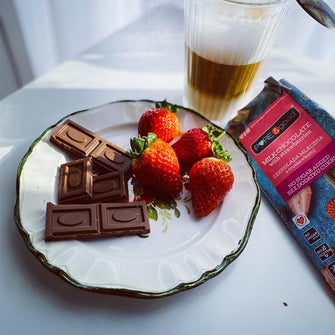 Cioccolato al latte con fragole senza zucchero aggiunto senza glutine Pure&Good
